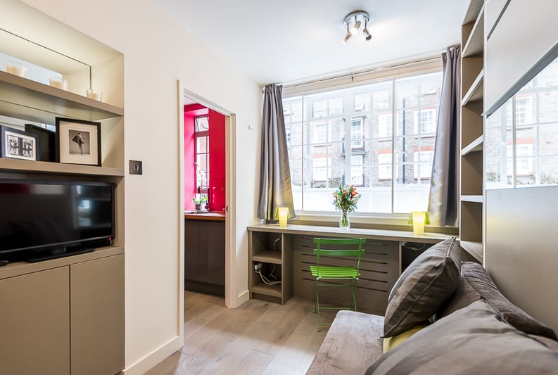 Studio apartment to sale in Sloane Avenue, Chelsea, London-image 1