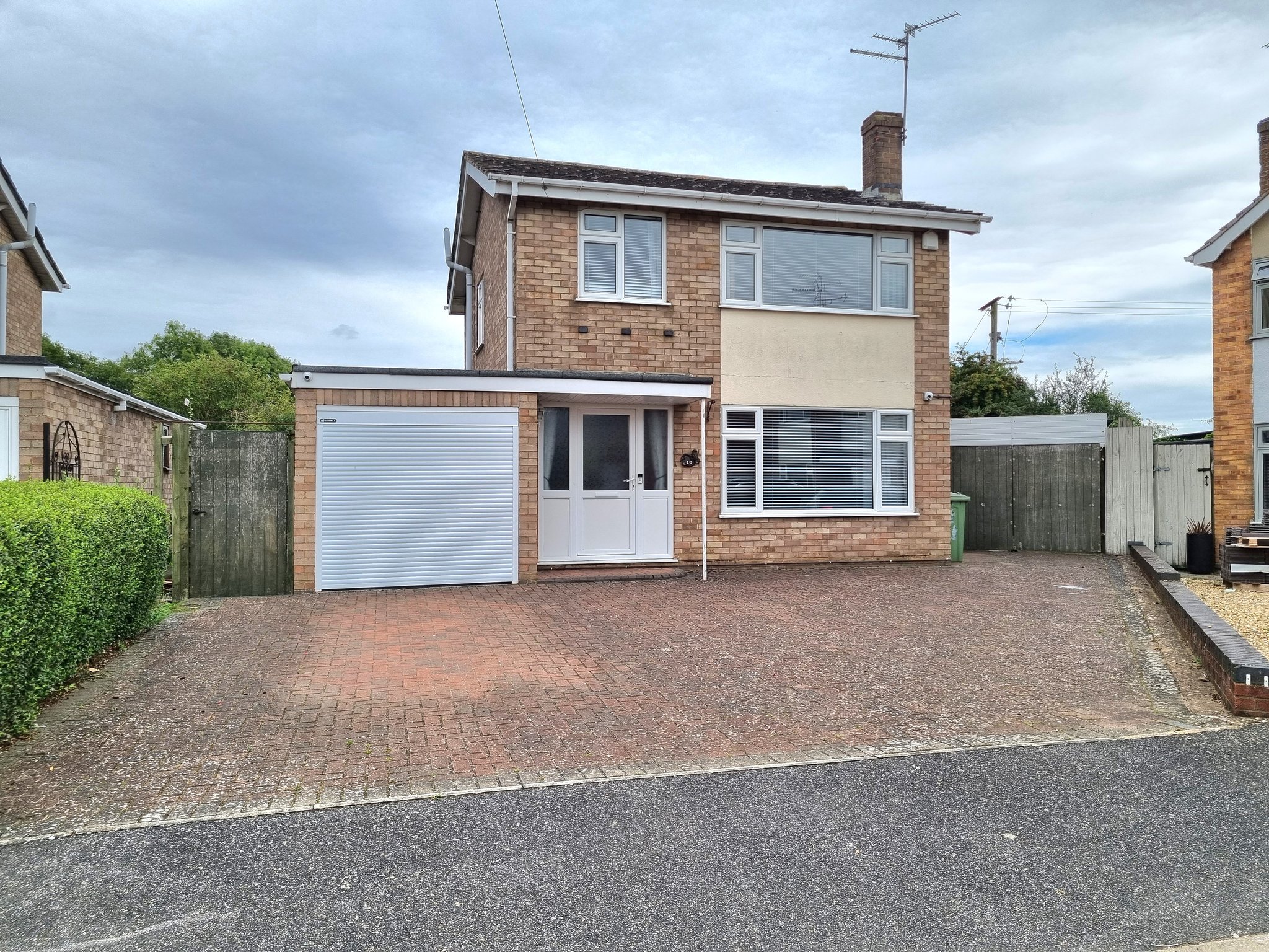 Locks Close, Deeping St James, Market Deeping Briggs Residential