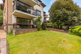 Warwick View | Thumbnail