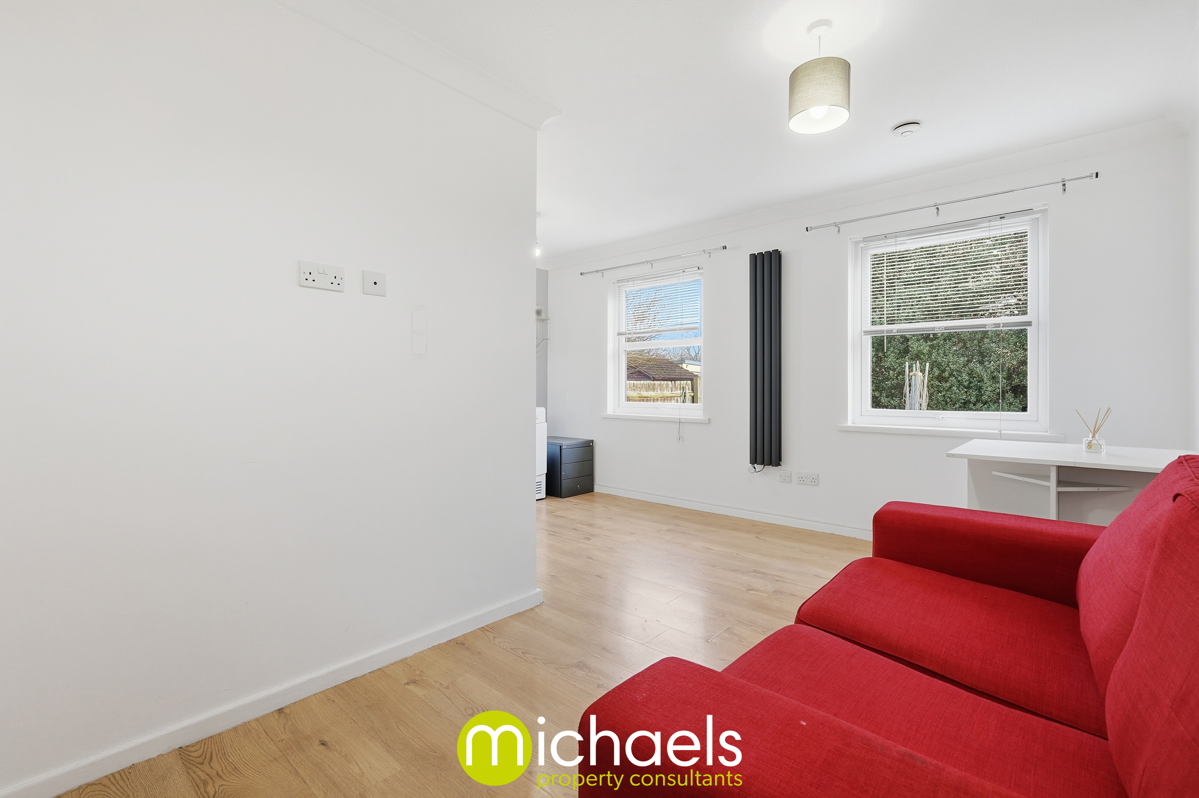 1 Hollytree Court, Layer Road