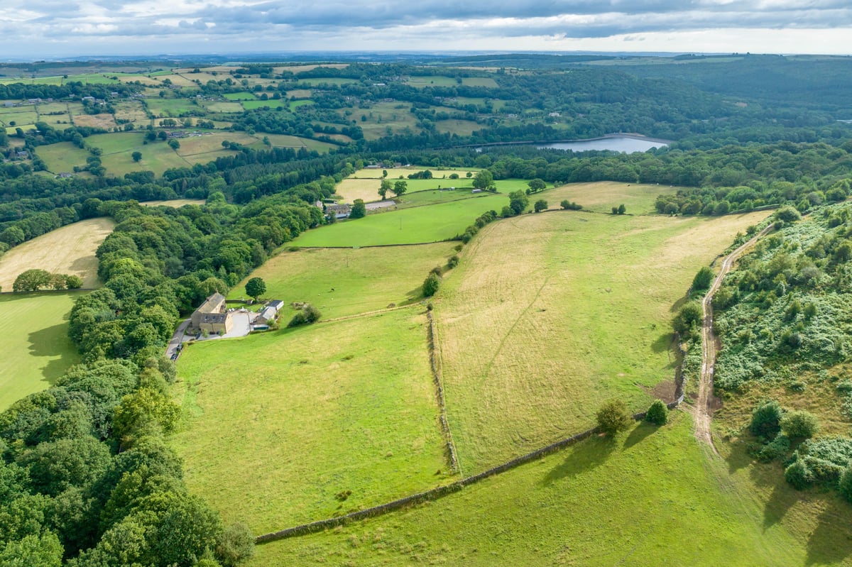 Snell House Farm, Bank Side, Sheffield, S35 0DA