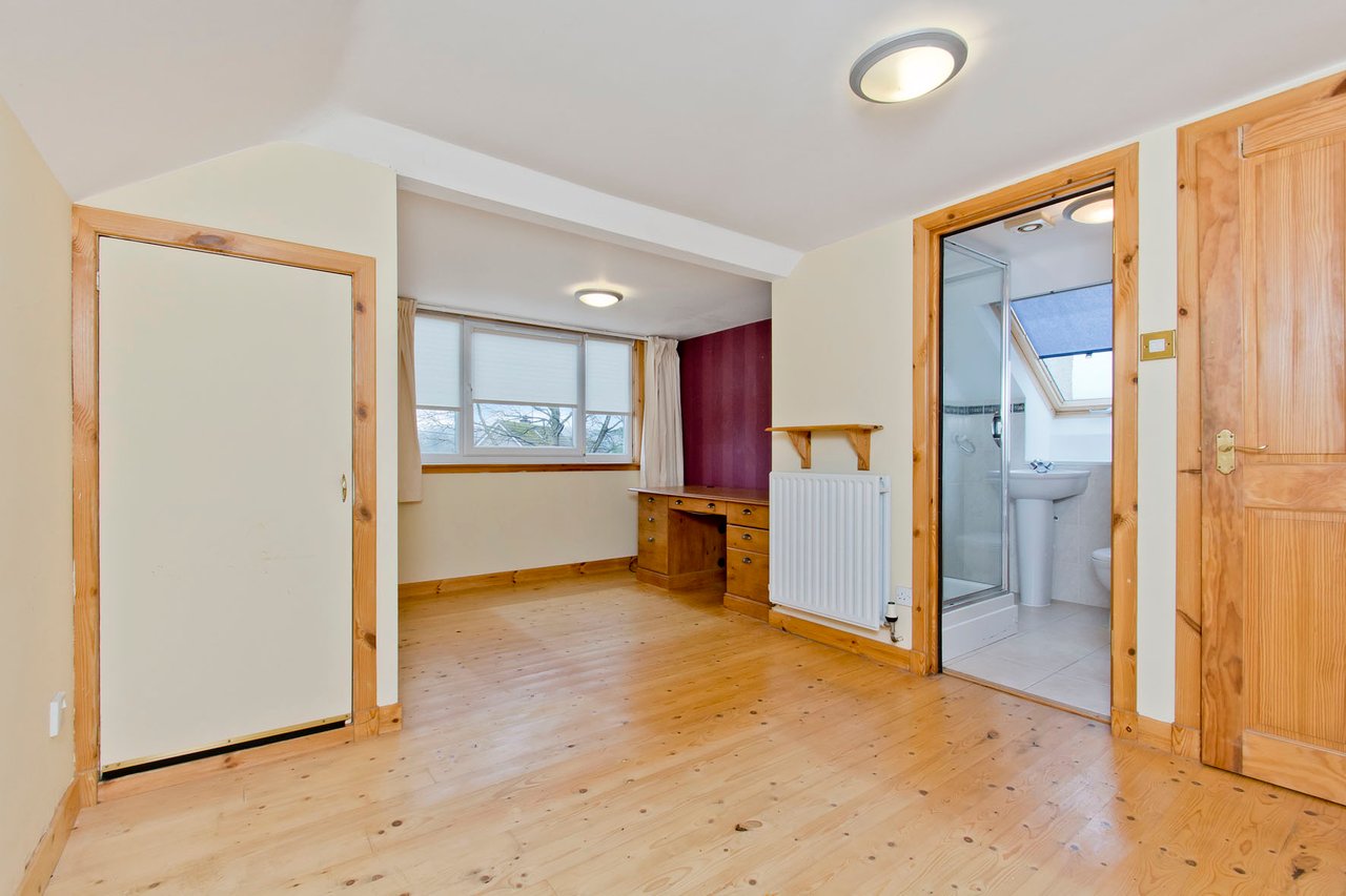 Detached House for sale in Dundee 40 Harestane Road, Dundee