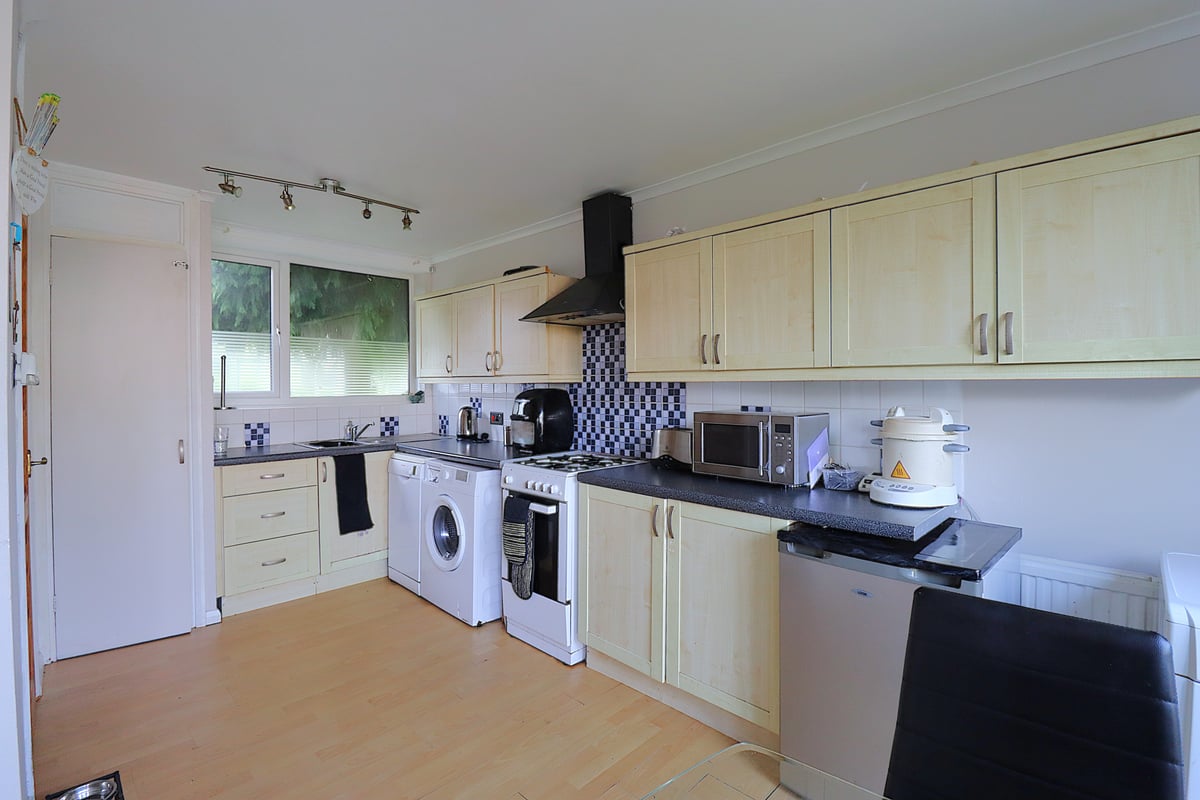 Bracklesham Close, Farnborough, GU14 8LR