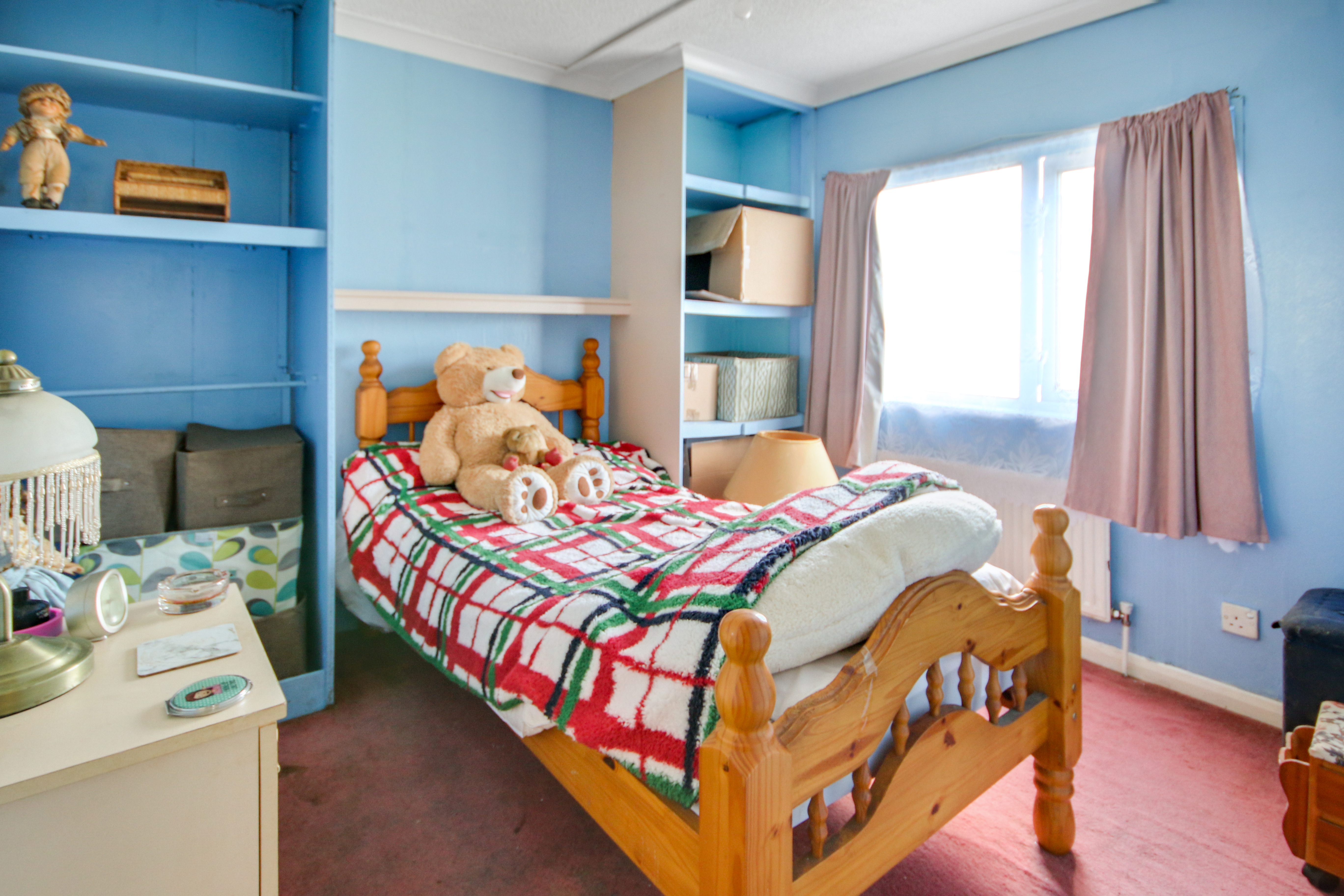 Meadowside Park, Lingfield, Surrey