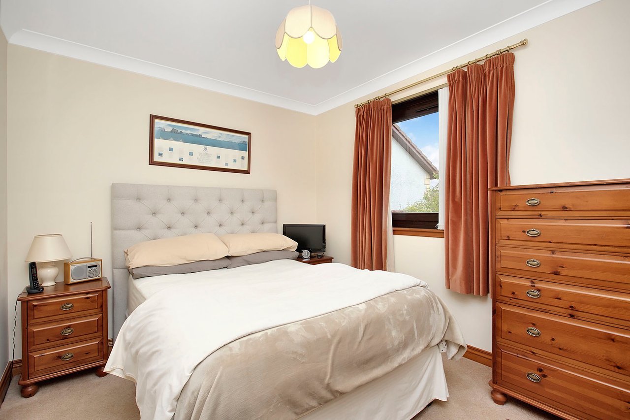 Detached Bungalow for sale in Dunfermline 114 Queen Margaret Fauld