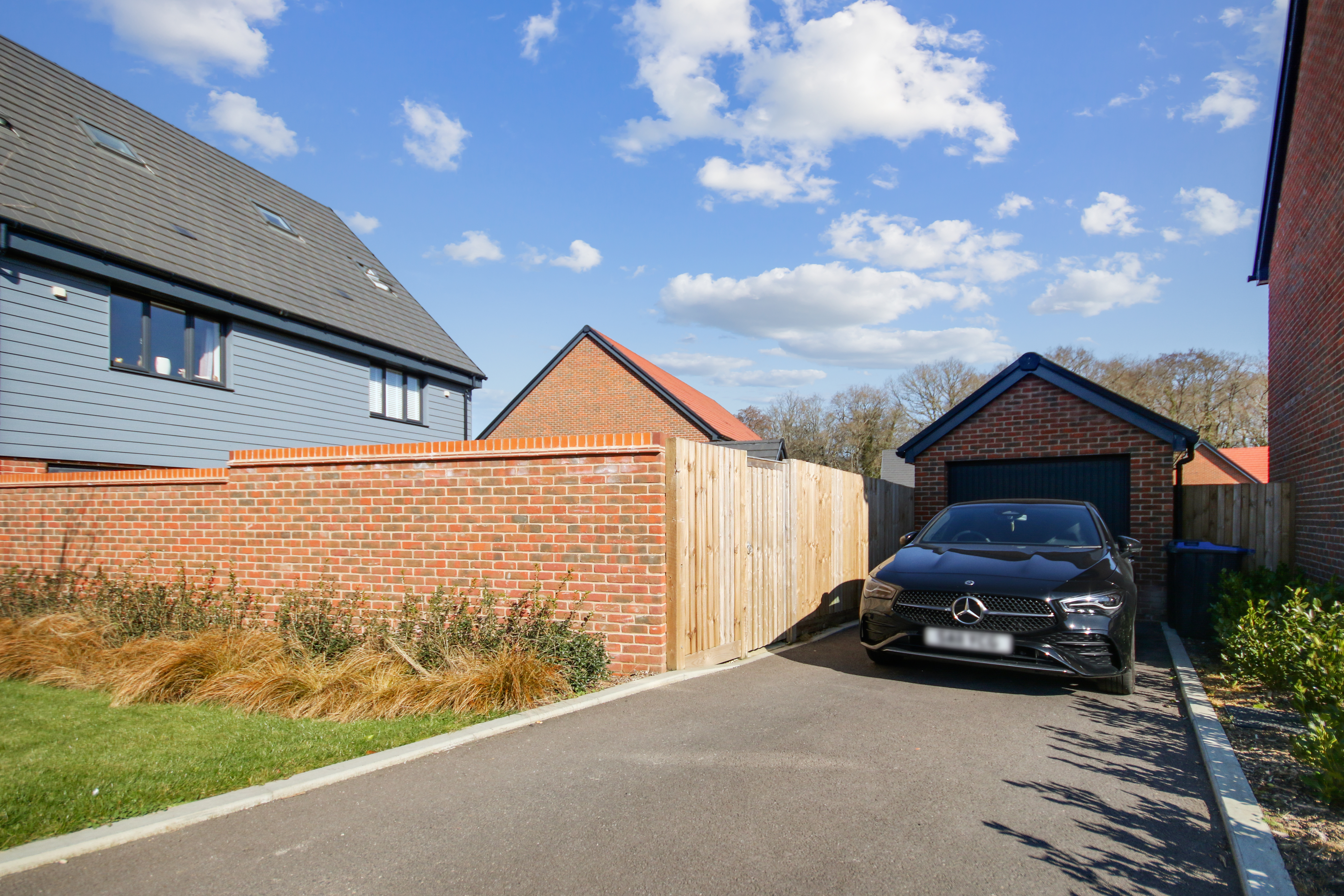 Payne Way, Copthorne, West Sussex