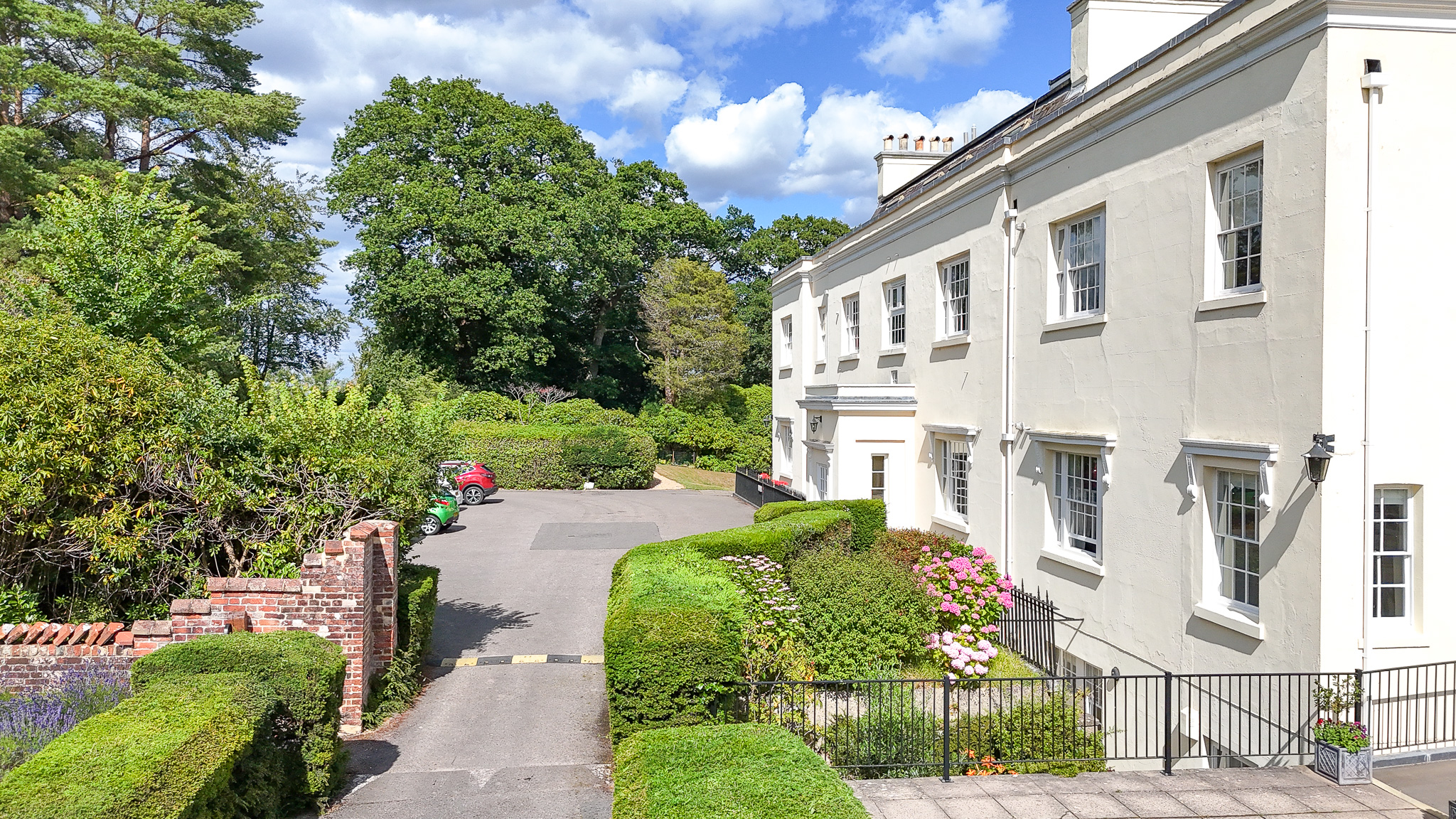 Emery Down, Lyndhurst