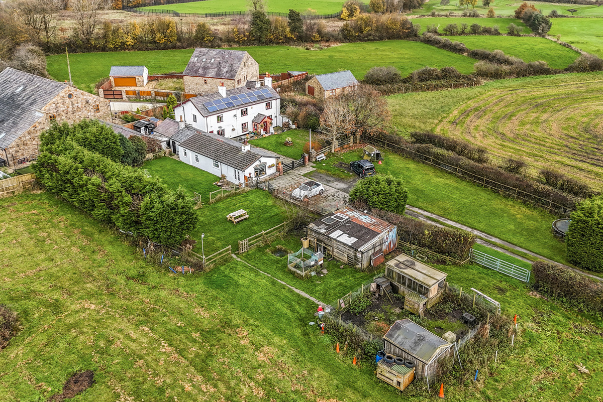 Holme Fold Farm, Slack Fold Lane, Bolton, BL4 0LJ