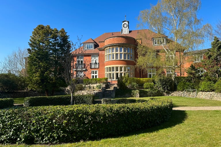 FRIMLEY, £375,000