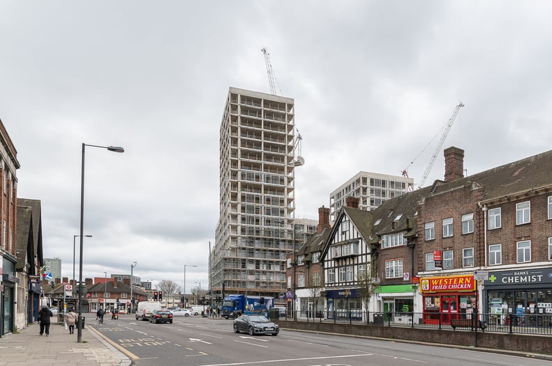 2 bedroom(s) apartment to sale in Western Circus, Western Avenue, Acton, London-image 4