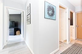 Woodside | Thumbnail
