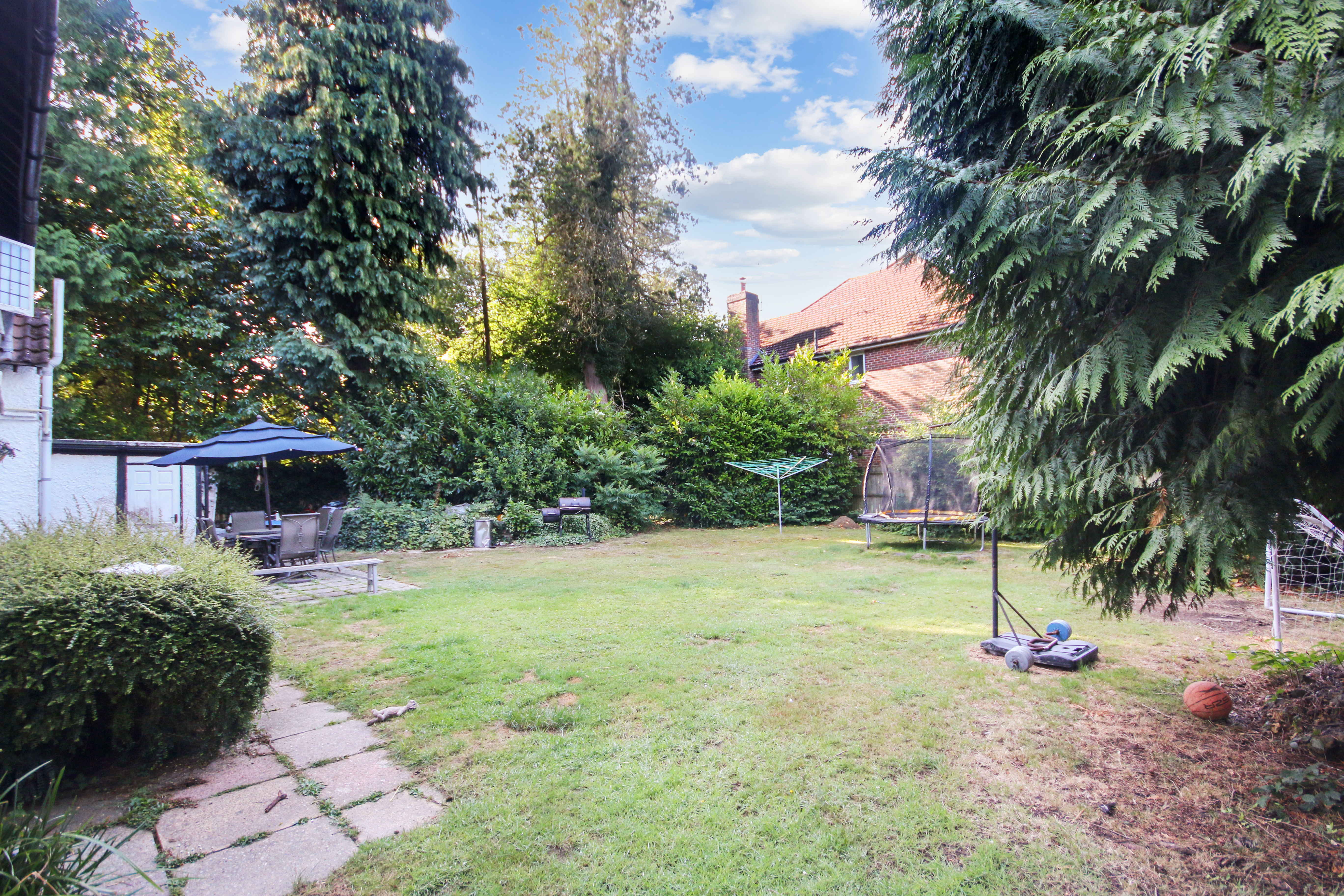 Copthorne Road, Surrey