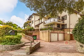 Warwick View | Thumbnail
