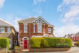 Oakwood House | Thumbnail