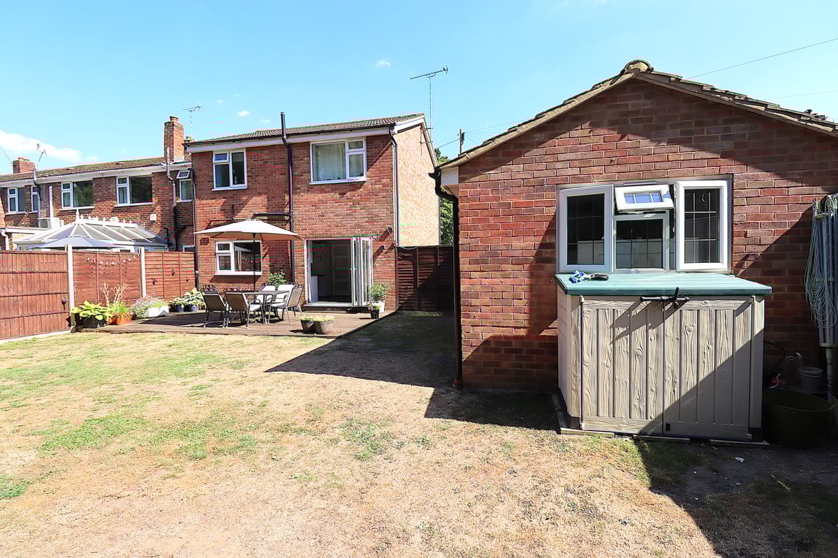 Marshall Close, FARNBOROUGH, GU14 8RY