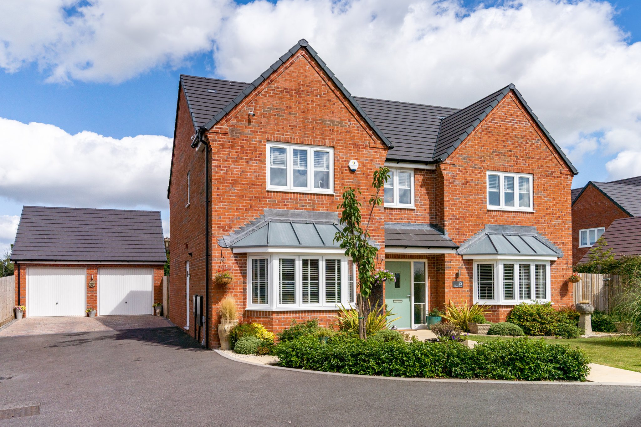 Villard Close, Coombe Hill, Gloucester