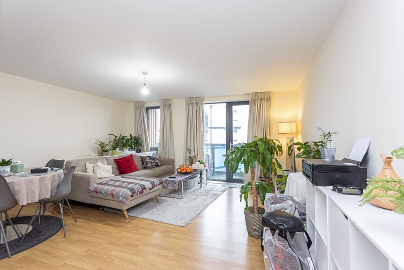 3 bedroom(s) apartment to sale in 7 Charcot Road, Colindale, London-image 9