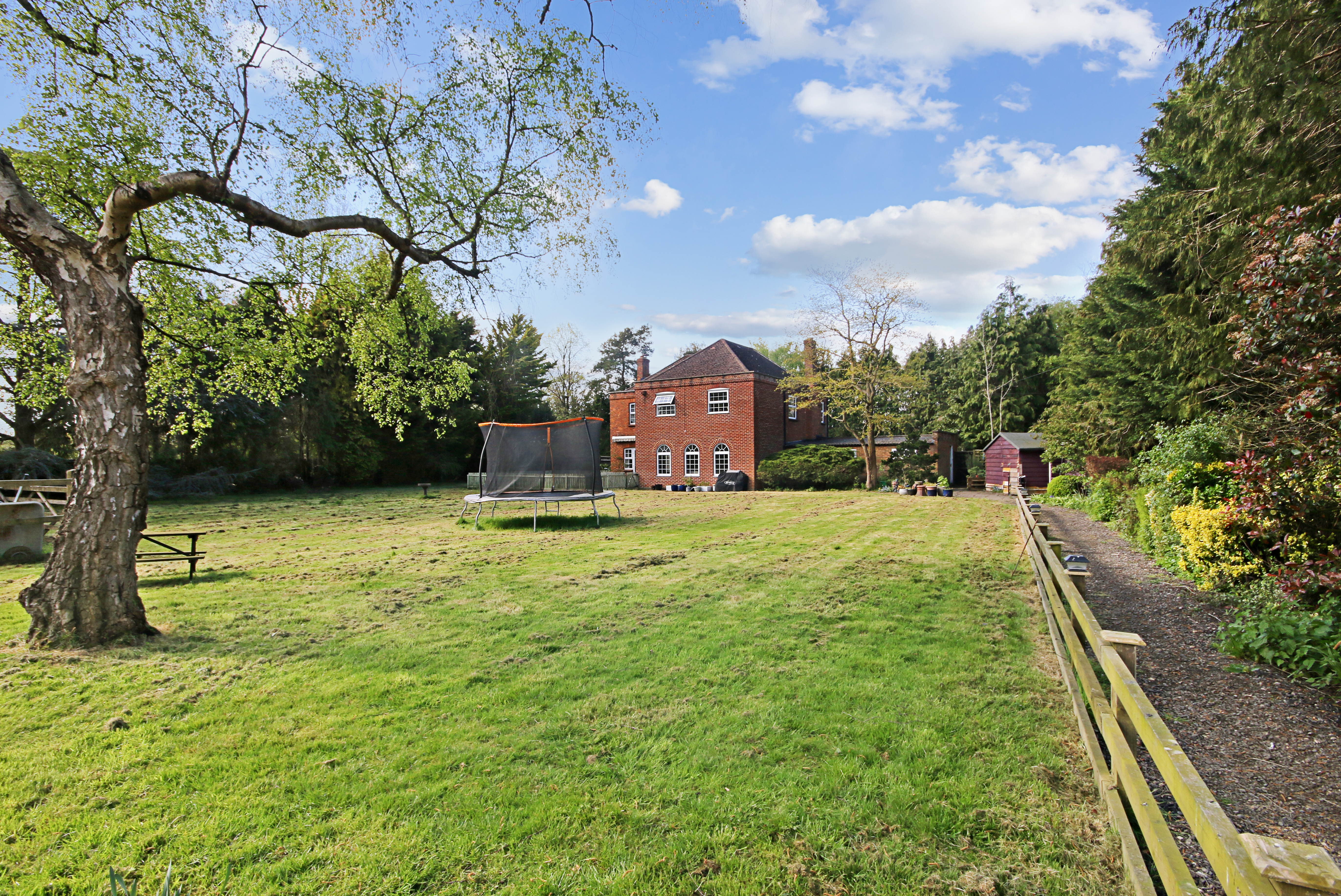 Croydon Barn Lane, Horley, Surrey