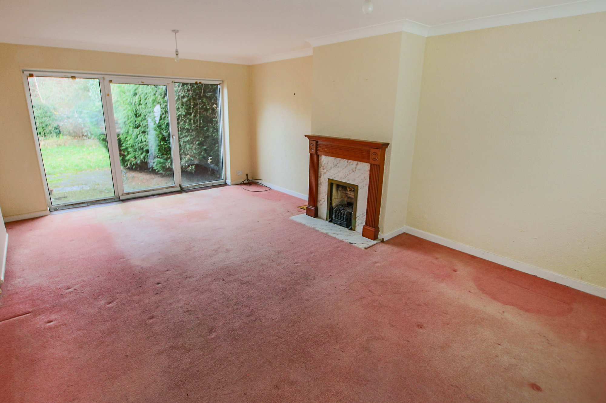 6 Austen Close, East Grinstead