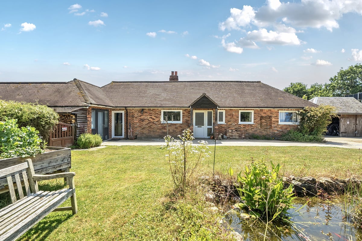 Actons Cottage, Buckholt Lane, Bexhill-on-Sea, TN39 5AX