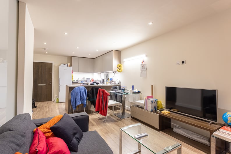 1 bedroom(s) apartment to sale in Beaufort Square, London-image 14