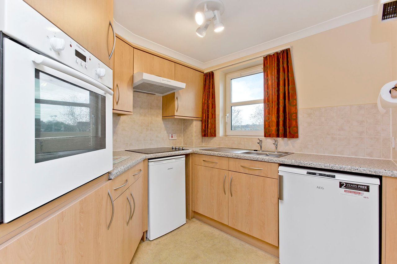 Retirement Property for sale in Cupar 39 Eden Court Station Road