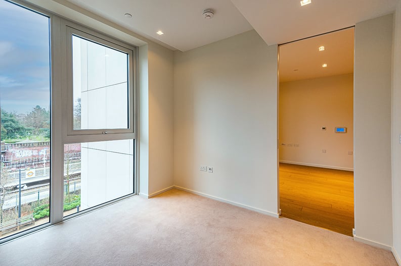 1 bedroom(s) apartment to sale in Lillie Road, Earl's Court-image 2
