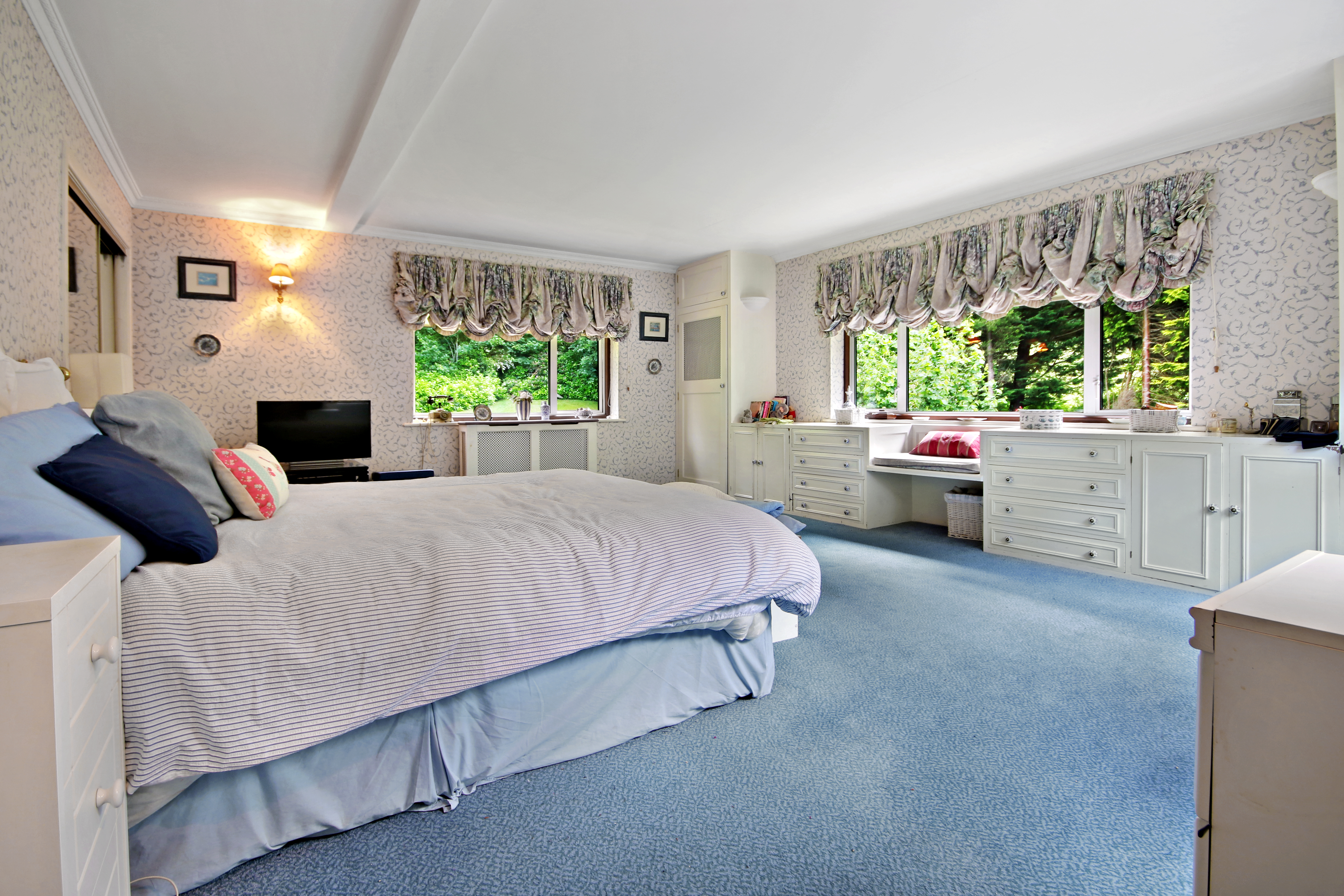 St Hill Green, East Grinstead, West Sussex