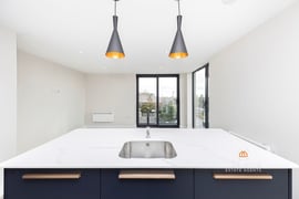 Stone Park Corner | Thumbnail