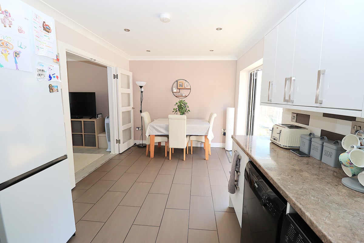 Marshall Close, FARNBOROUGH, GU14 8RY