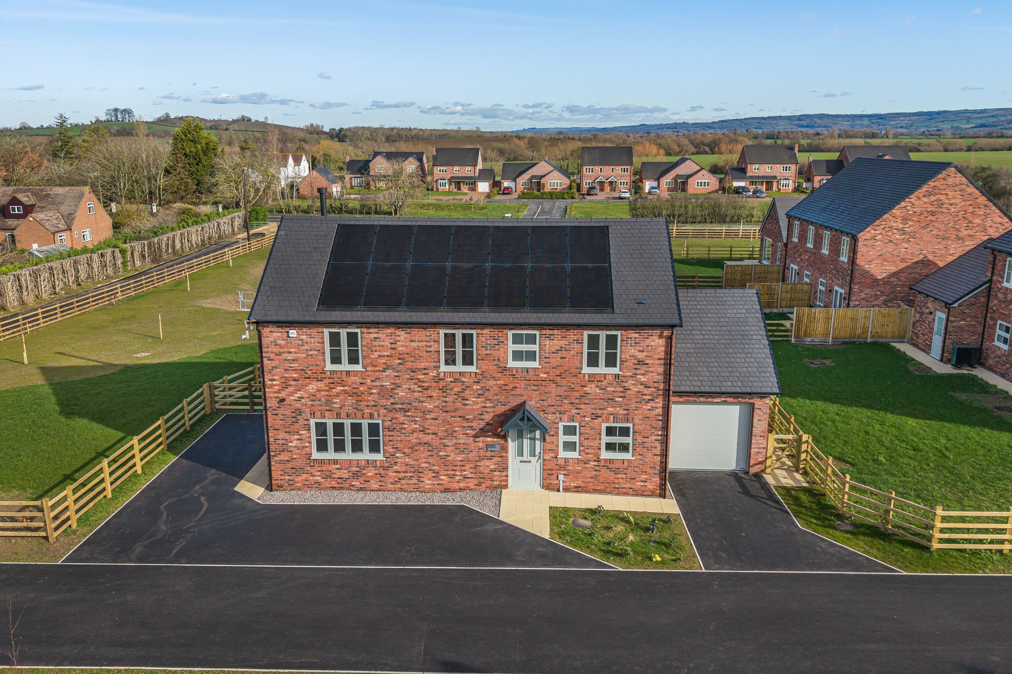 Sister Elms Drive, Sedgeberrow, Evesham