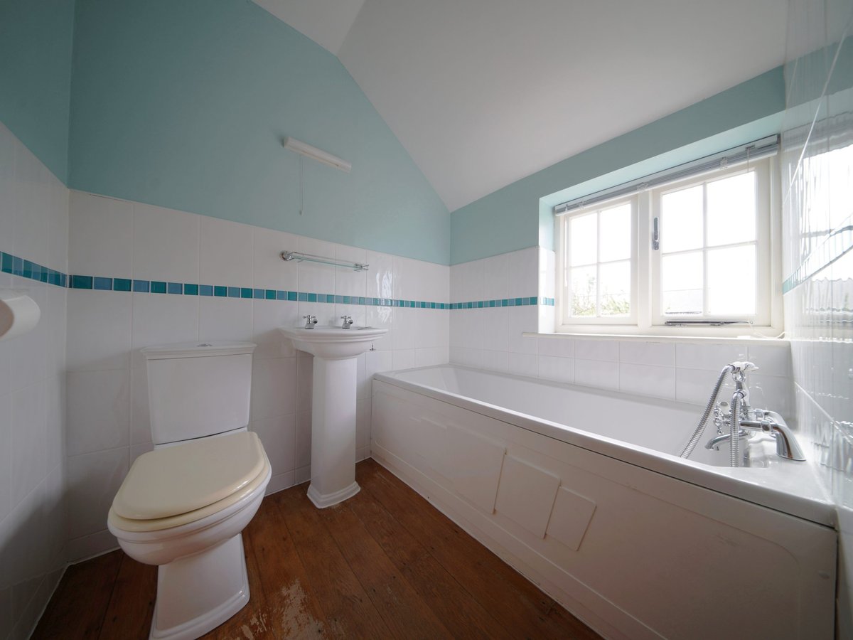 Priory Cottage, Pontefract Road, Pontefract, WF7 7EF