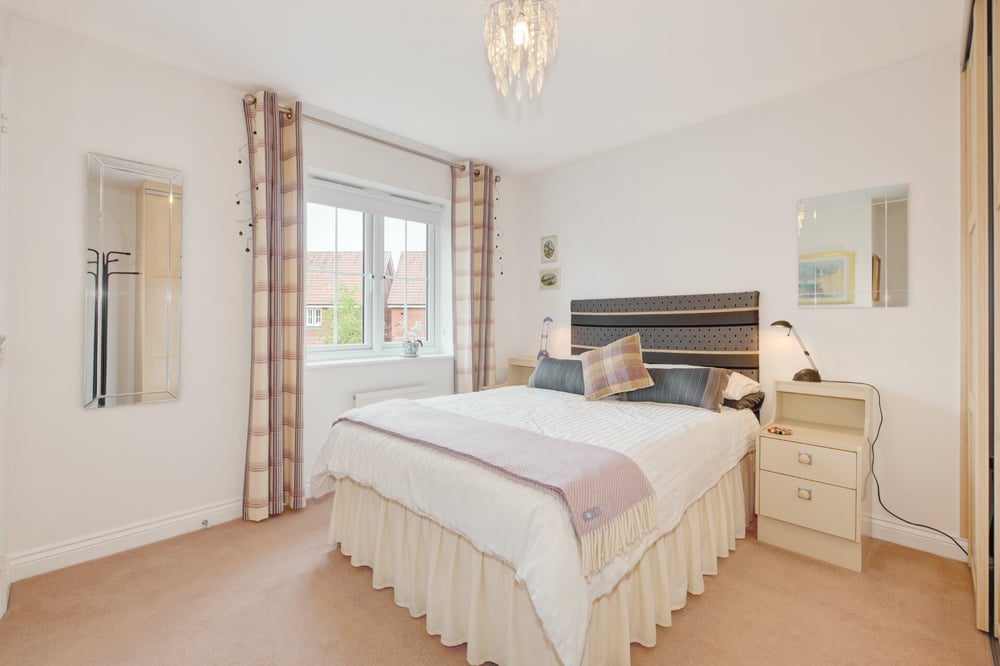 Property Details for Hedley Way Hailsham East Sussex BN27 3FZ Crane