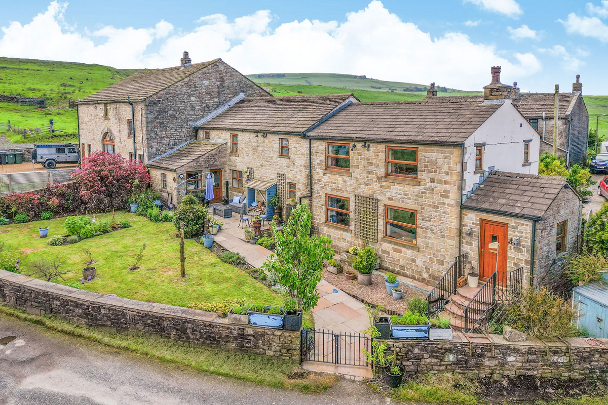 North Farm with Land, Hargreaves Fold Lane, Rossendale, BB4 9RU