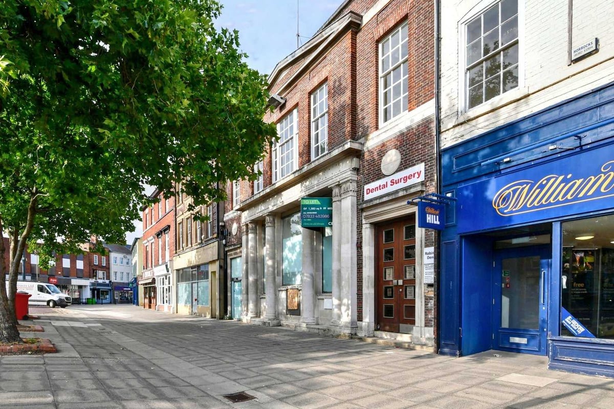 Market Place, Retford, DN22 6HB