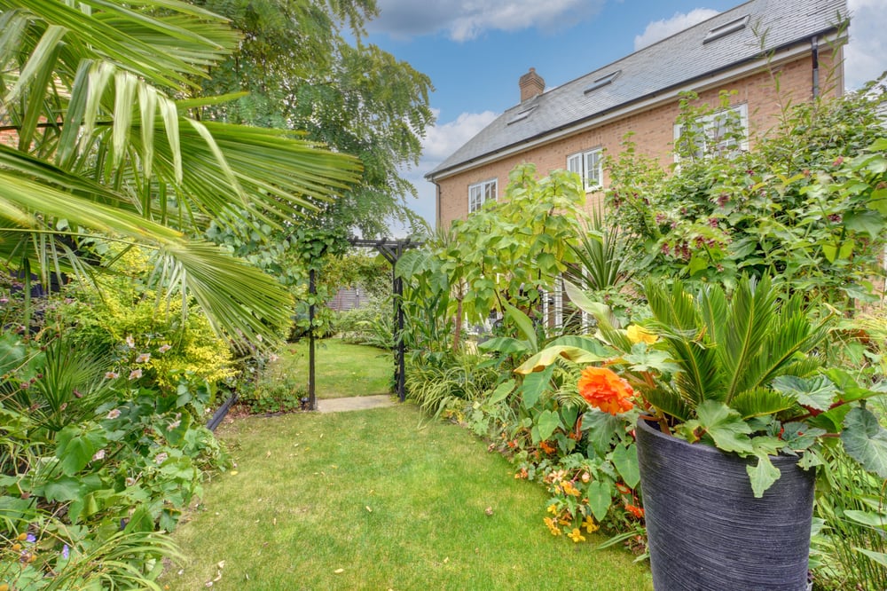 Property Details for Hedley Way Hailsham East Sussex BN27 3FZ Crane