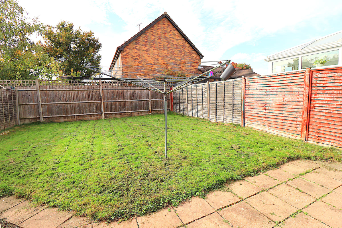 Palmerston Close, Farnborough, GU14 0RL