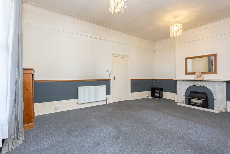 3 bedroom(s) apartment to sale in The Avenue, Brondesbury Park, London-image 13