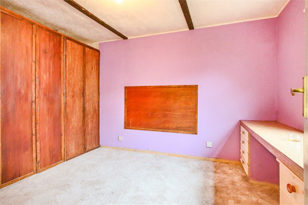 Property Meadowside Park, Lingfield, Surrey Garnham H Bewley