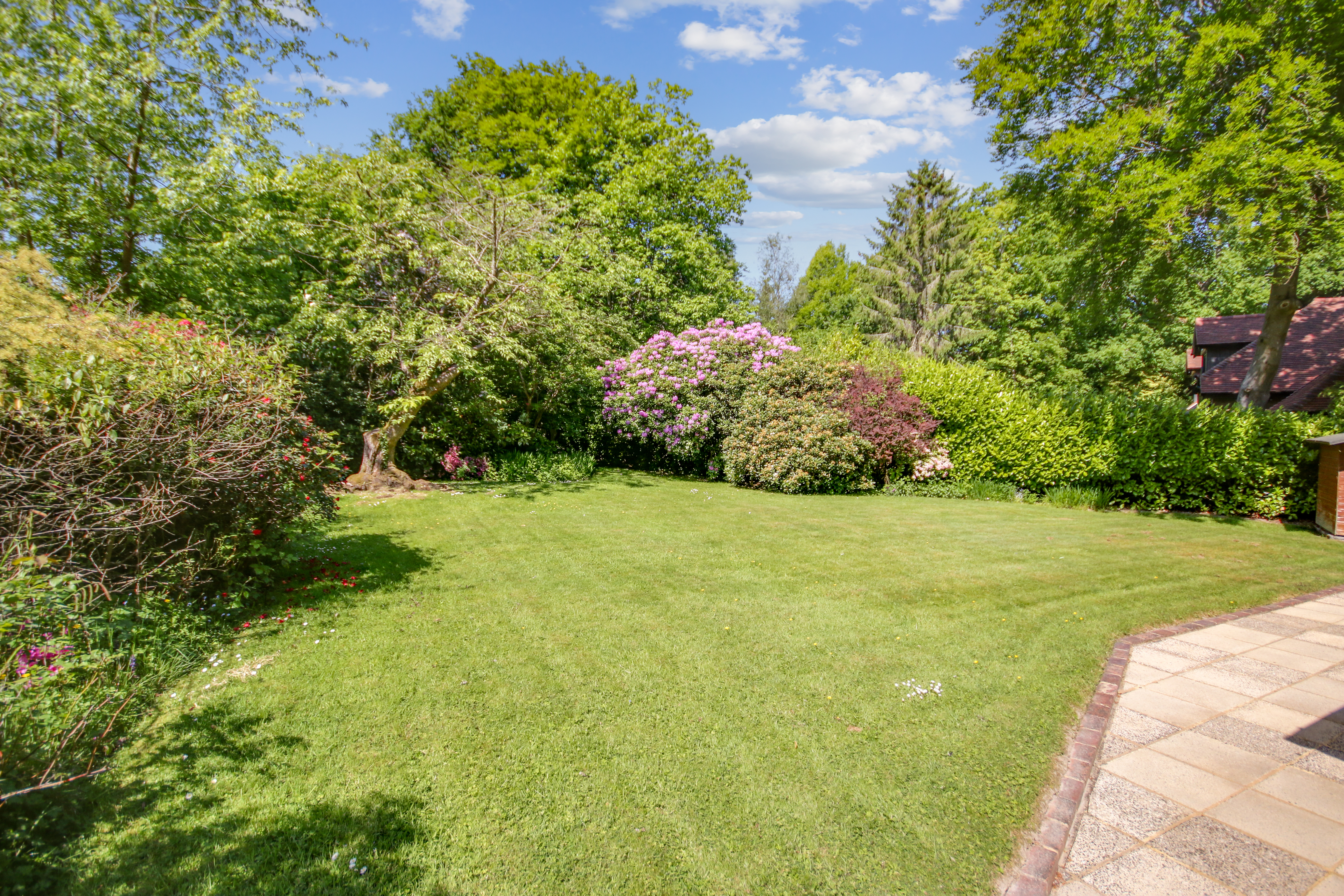 Lake View Road, Surrey