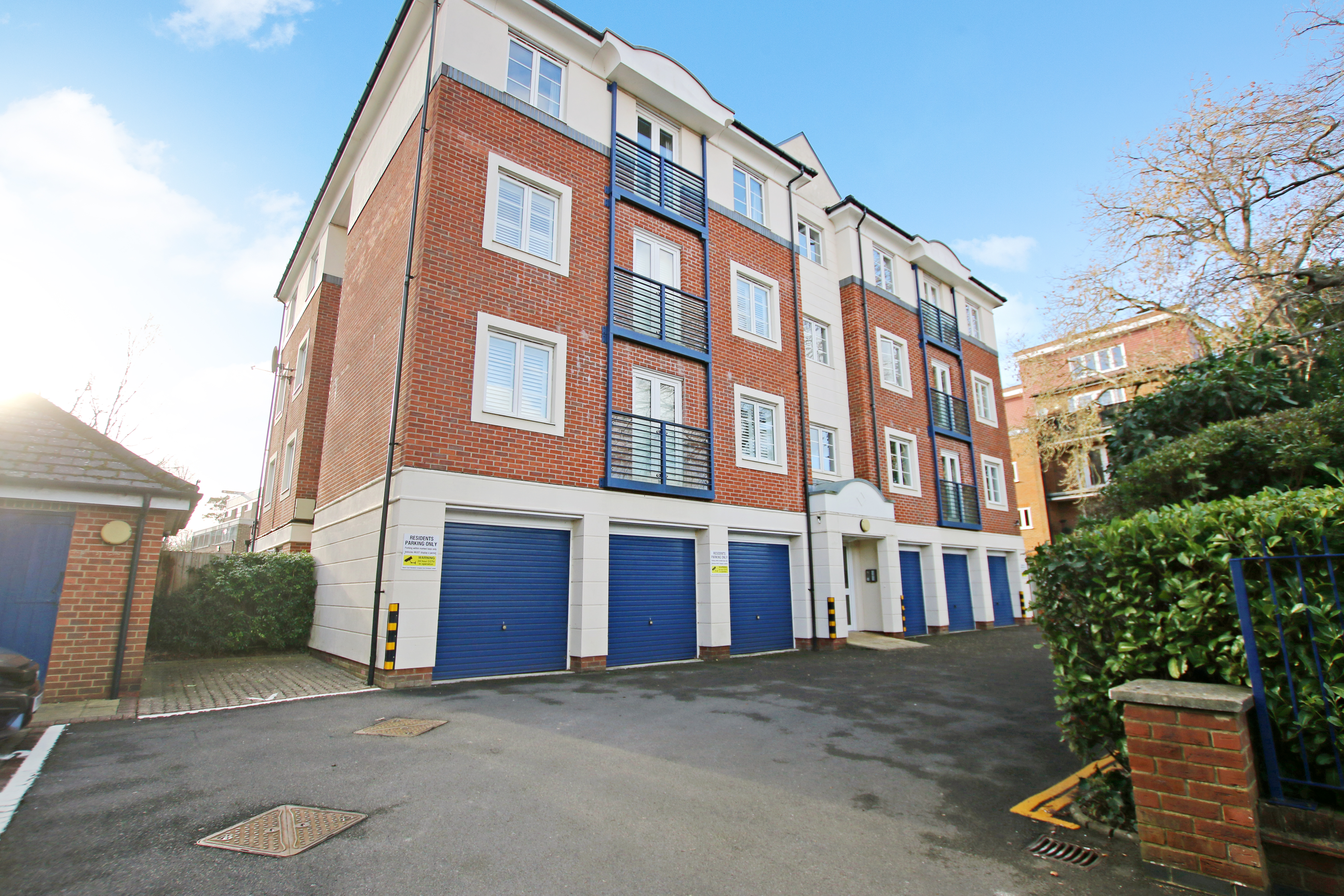 London Road, East Grinstead, West Sussex