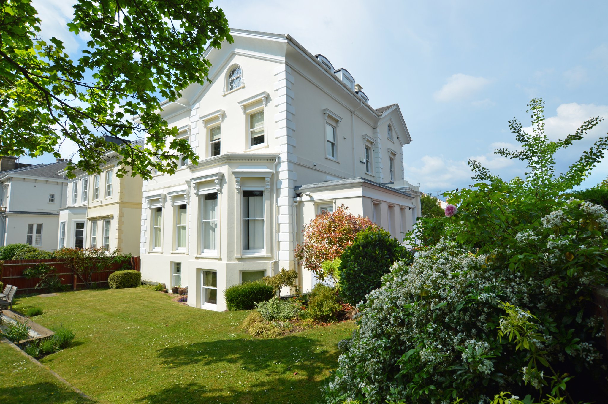 Churchill Lodge, Painswick Road, Leckhampton, Cheltenham