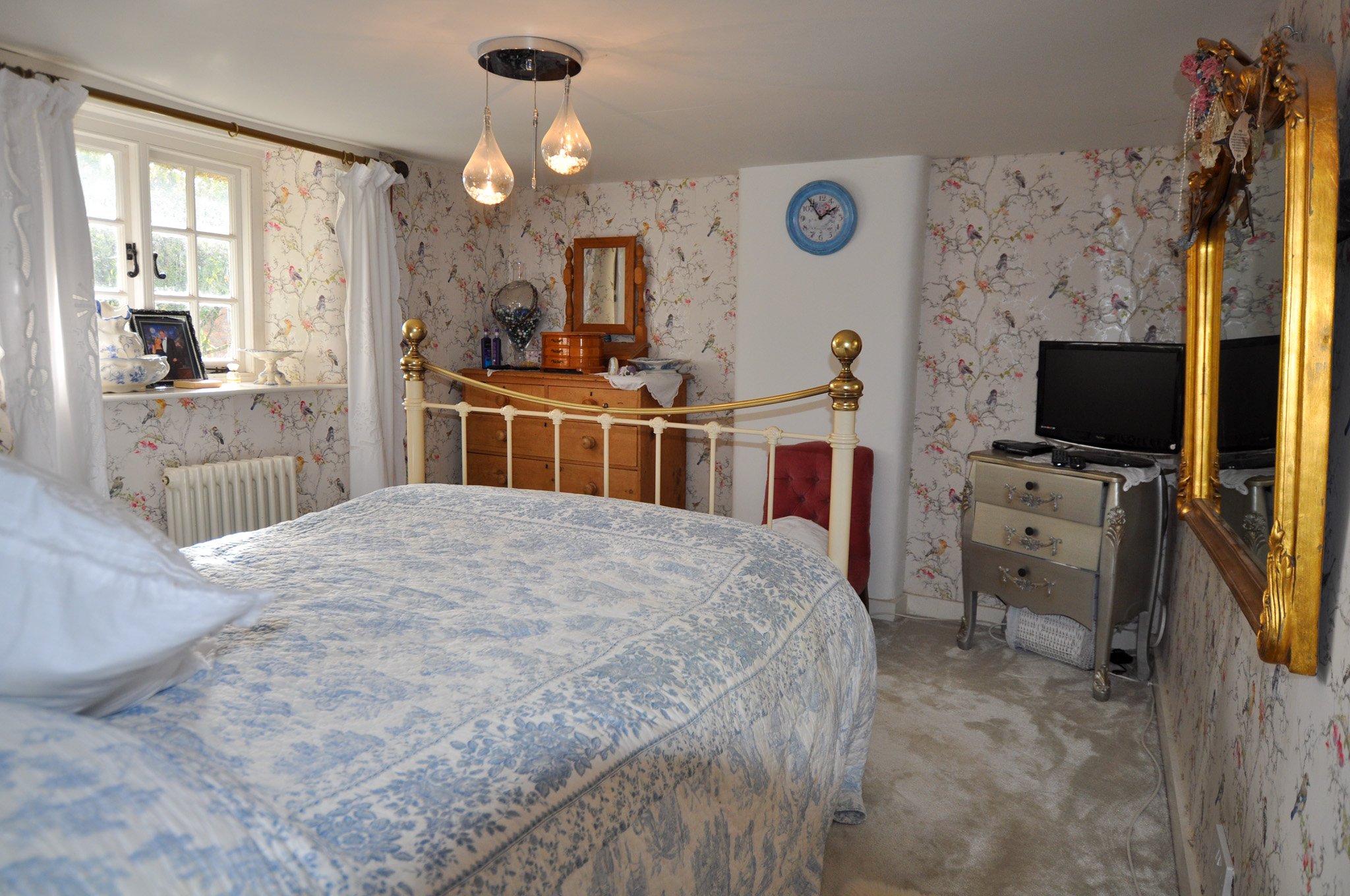 Back Lane, Sturminster Marshall Fisks