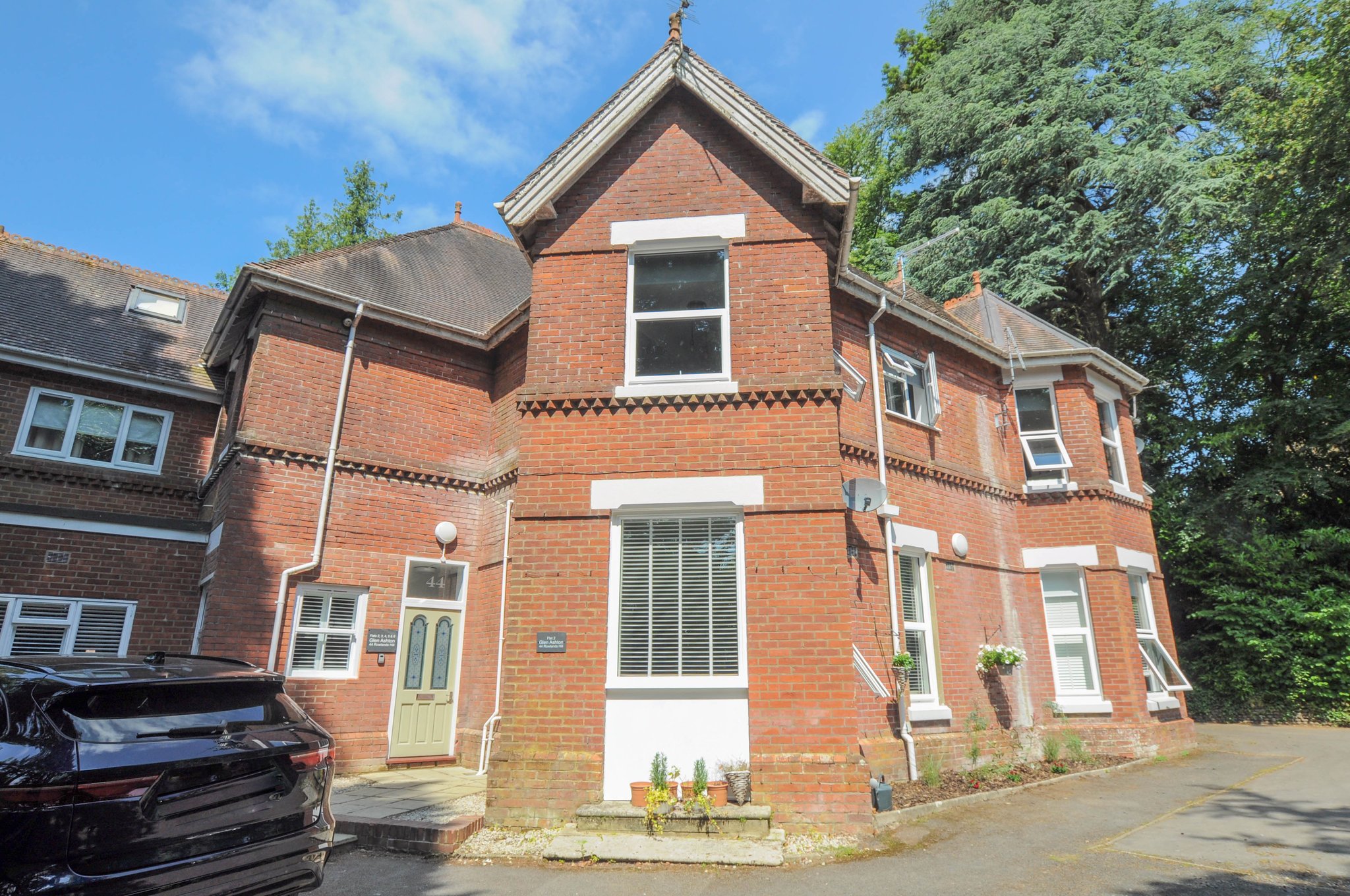 Rowlands Hill, Wimborne Fisks