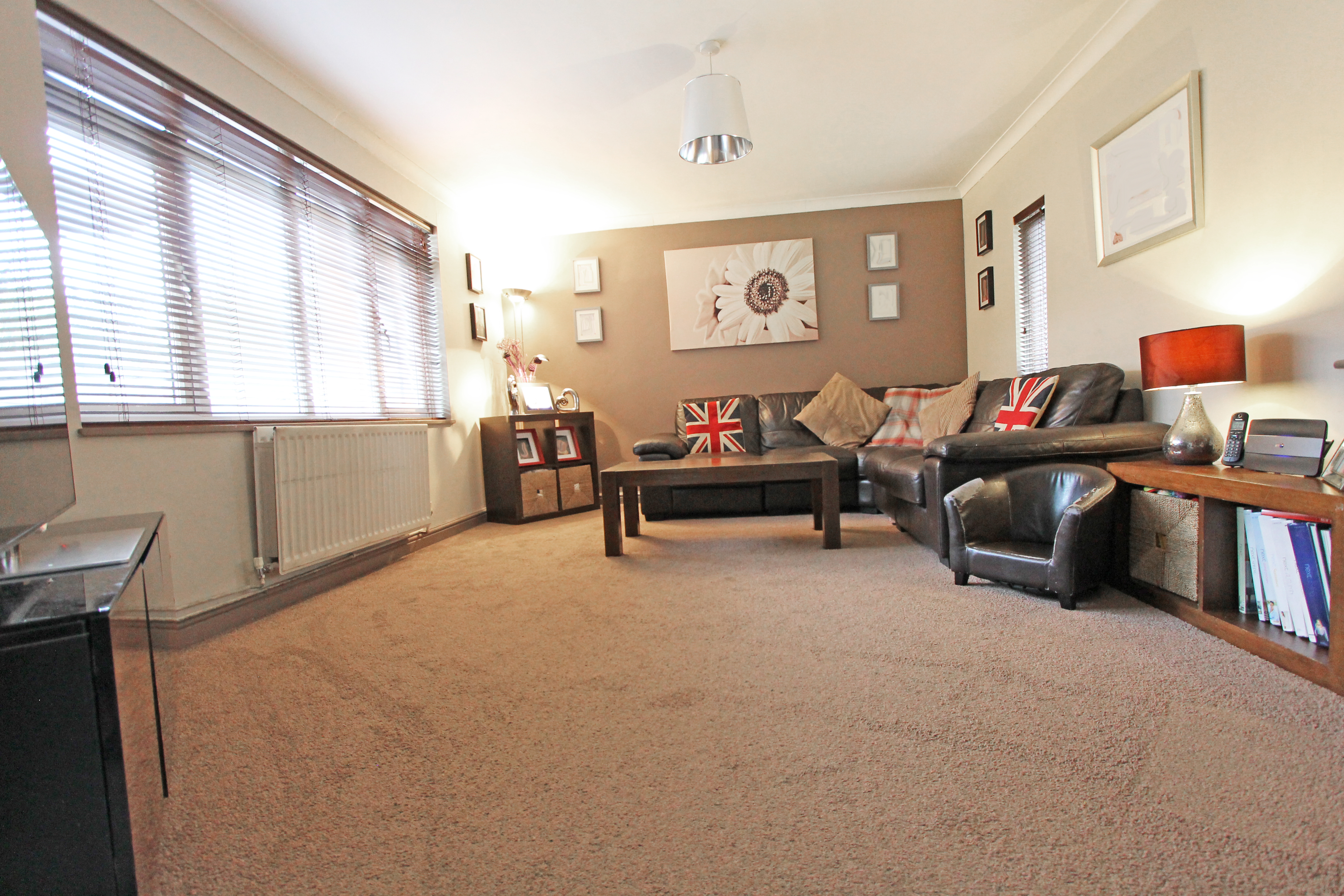 Cockerell Grove, Milton Keynes, Buckinghamshire Image