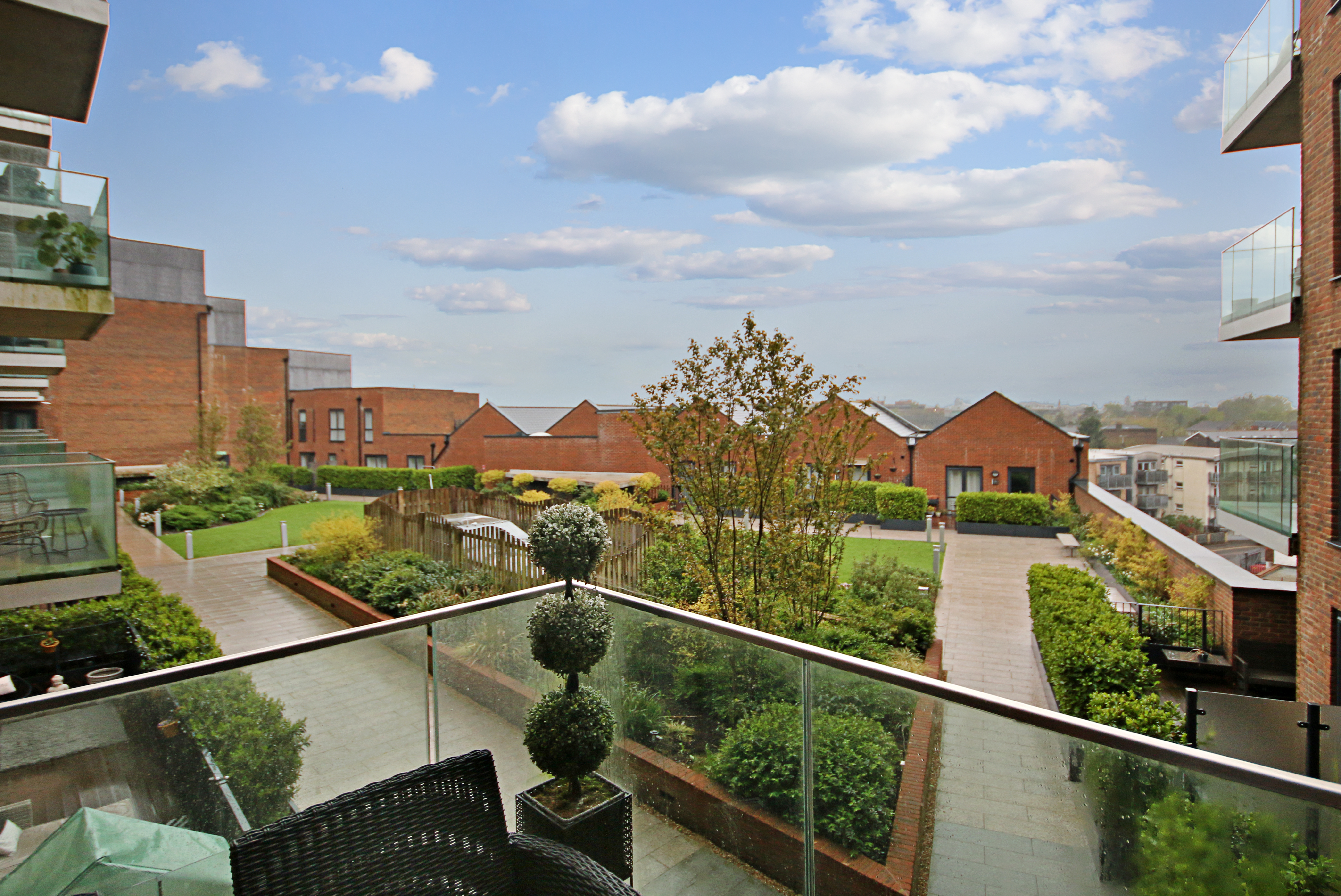 52 Queens Road, East Grinstead, West Sussex