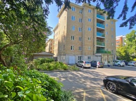 14 The Avenue, Poole, BH13