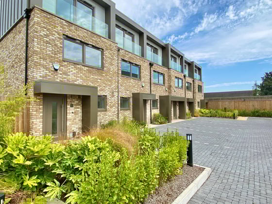 Chandlers Mews, BH14