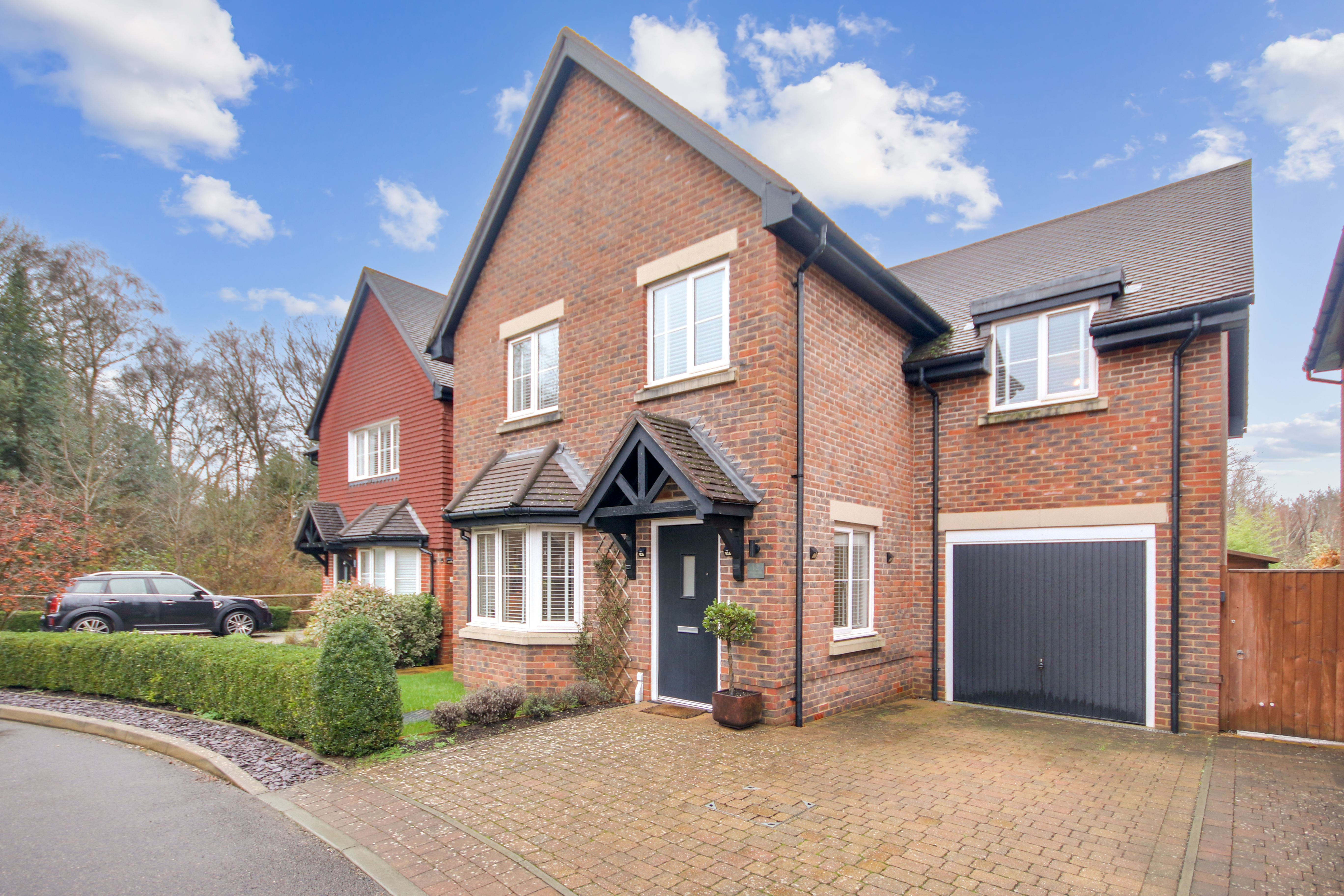 Wychwood Place, Crawley, West Sussex