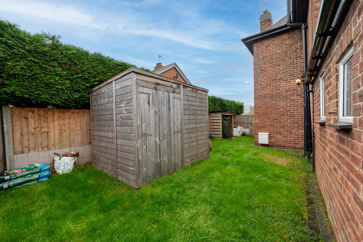 Loxley, Sturton Road, Retford, DN22 0AB